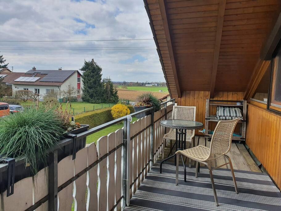Gemuetliche Wohnung Bei Bad Waldsee Mit Balkon Εξωτερικό φωτογραφία